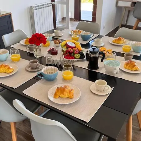 בית נופש House With Garden In Bombarral - 100 M², Shared Pool *