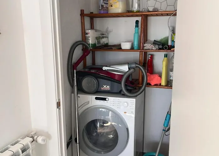 House With Garden In Bombarral - 100 M², Shared Pool Casa de Férias