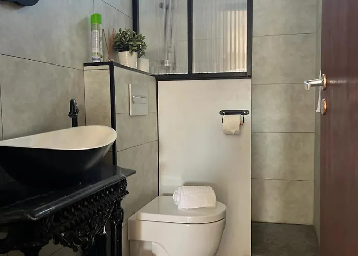 House With Garden In Bombarral - 100 M², Shared Pool *